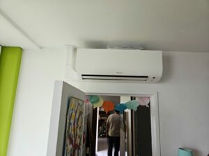 Pose de deux PAC Daikin à Serris