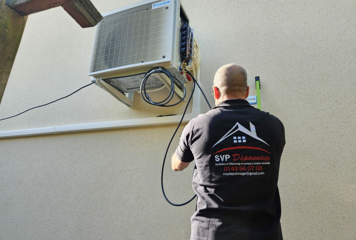 installation de deux pompes à chaleur Daikin à yerres