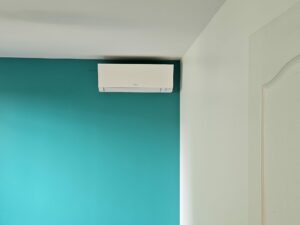 installation de deux pompes à chaleur Daikin à yerres
