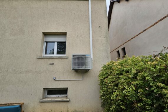 installation de deux pompe à chaleur Daikin à vitry sur seine