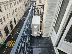 Installation de Pompes à Chaleur Air-Air Panasonic à Paris 8e
