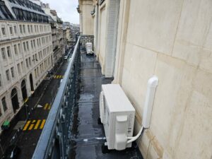 Installation de Pompes à Chaleur Air-Air Panasonic à Paris 8e