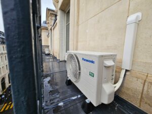 Installation de Pompes à Chaleur Air-Air Panasonic à Paris 8e