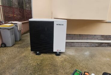 La pompe à chaleur HITACHI YUTAKI est une solution air/eau performante et fiable, idéale pour le chauffage et l’eau chaude sanitaire. Elle garantit des économies d’énergie importantes et un excellent confort thermique toute l’année.